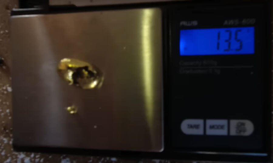 Australia Gold Metal Detecting - Australian gold nugget
